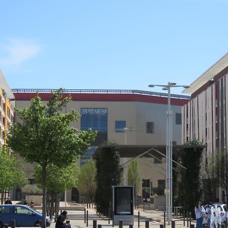 centre ville&acces facile Nîmes Extérieur photo