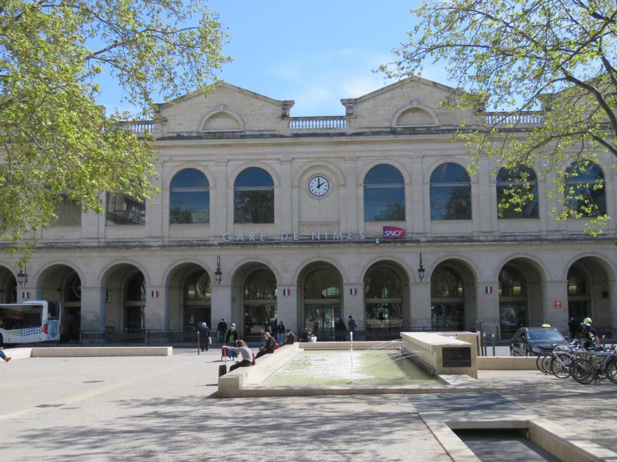 centre ville&acces facile Nîmes Extérieur photo